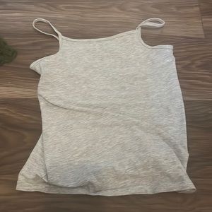 gray tank top